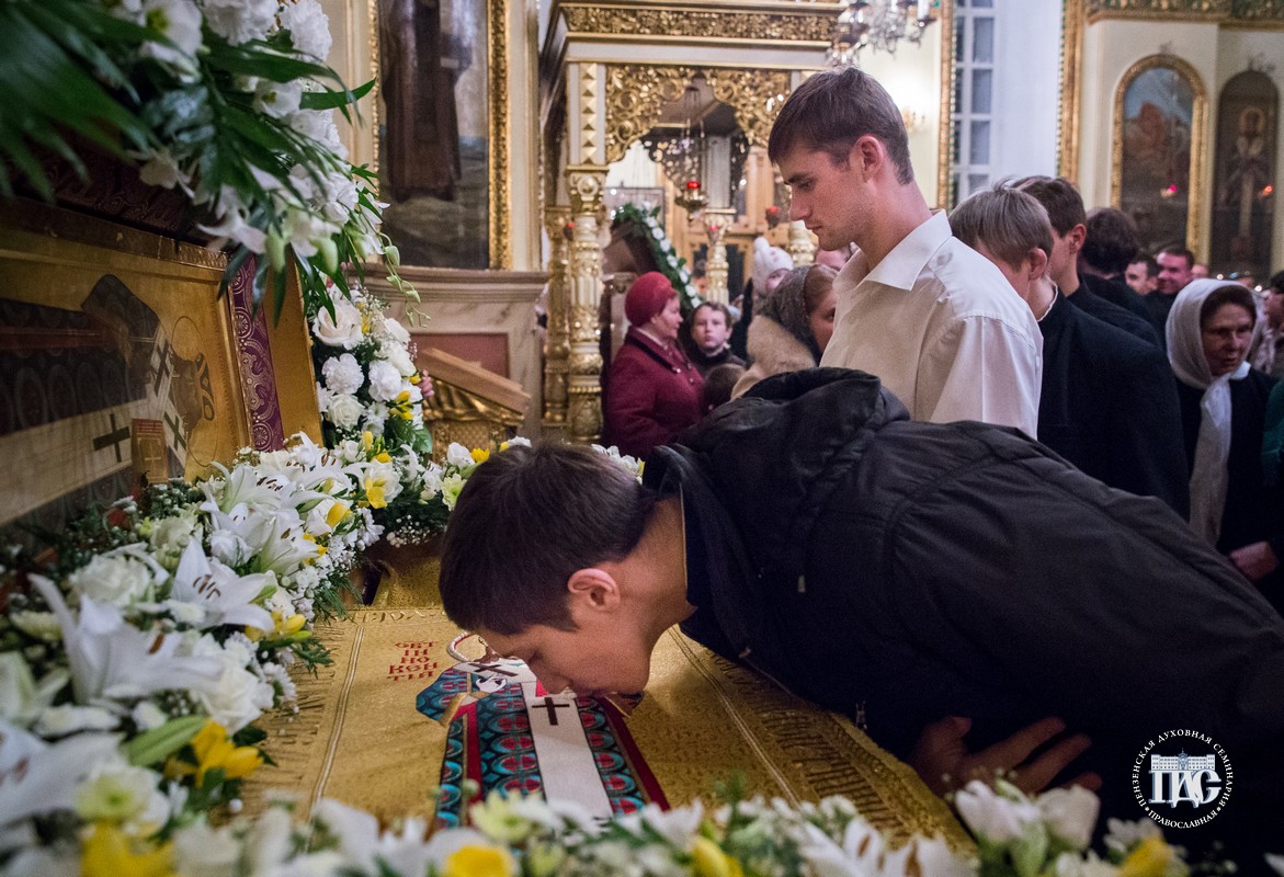 Сотрудники и студенты Пензенской духовной семинарии приняли участие в праздновании памяти святителя Иннокентия, епископа Пензенского