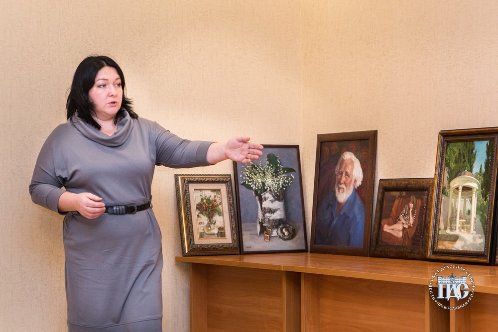 Пензенскую духовную семинарию посетила преподаватель ПХУ им. К.А. Савицкого Татьяна Владимировна Пентюх