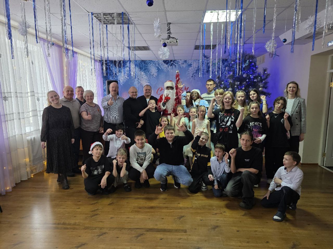 Сотрудники Научного образовательного центра Пензенской духовной семинарии посетили социально-реабилитационный центр в поселке Кичкилейка