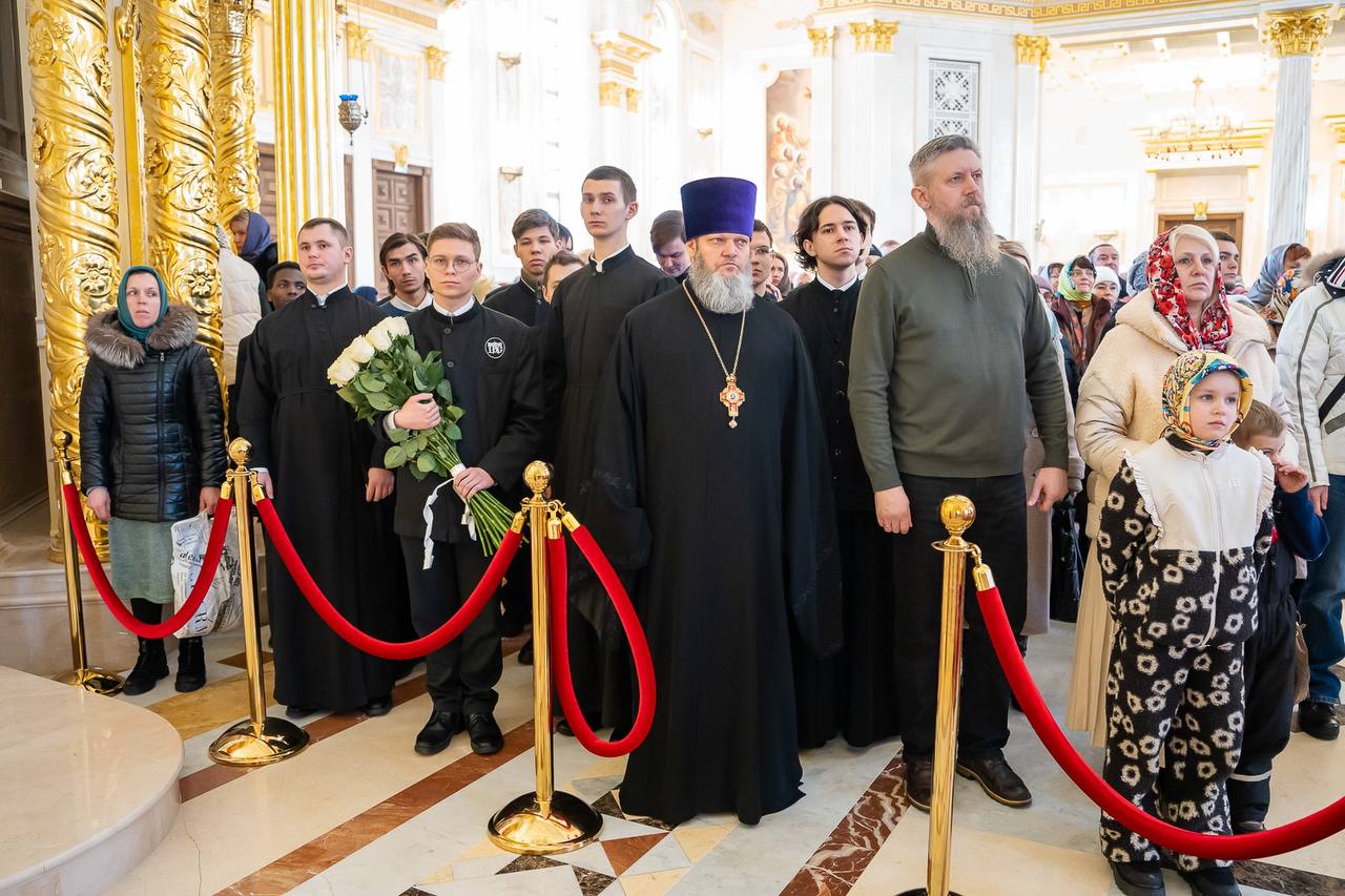 Преподаватели, сотрудники и студенты Пензенской духовной семинарии поздравили митрополита Серафима с днём тезоименитства