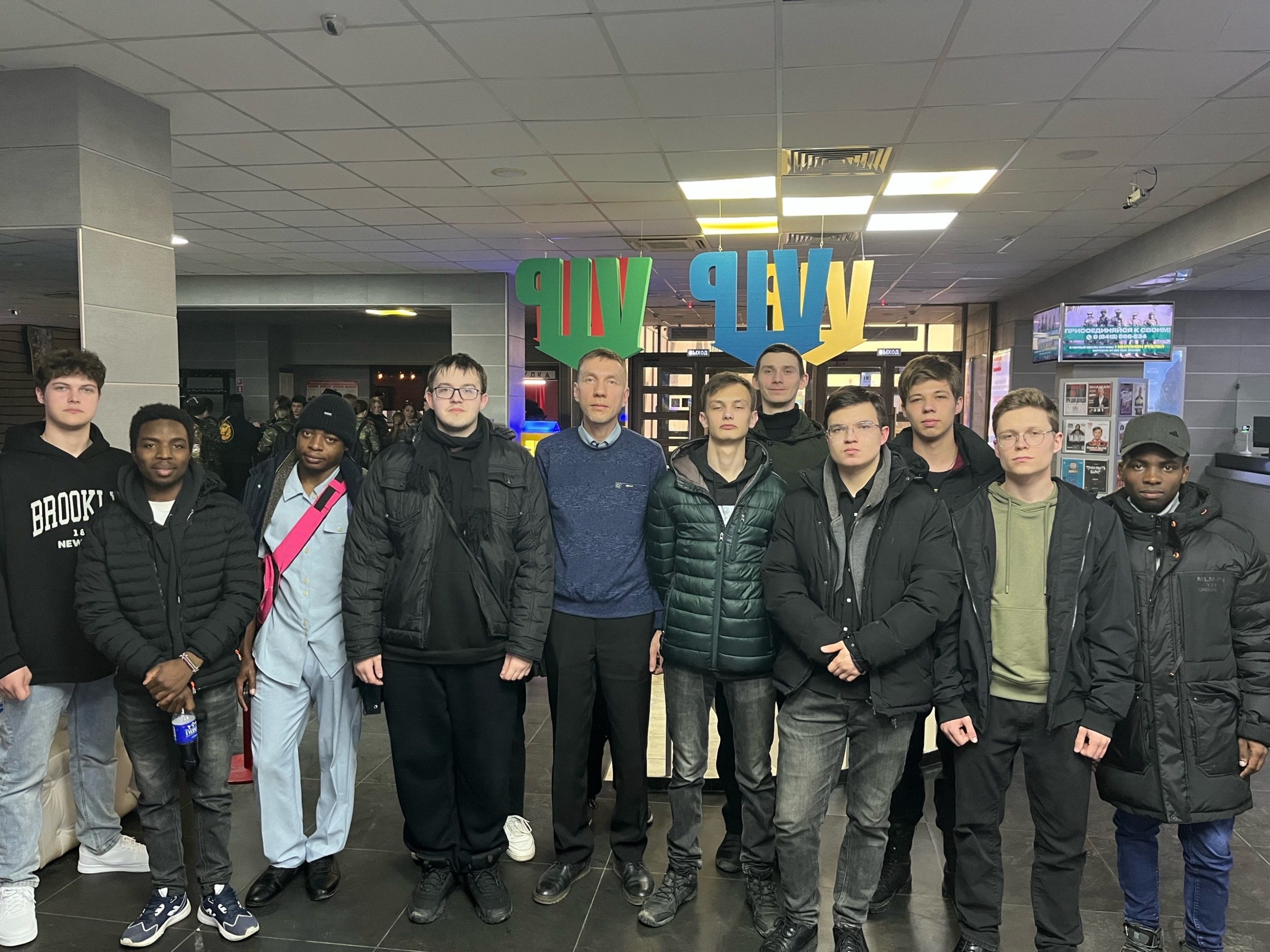 Студенты Пензенской духовной семинарии посетили кинотеатр 