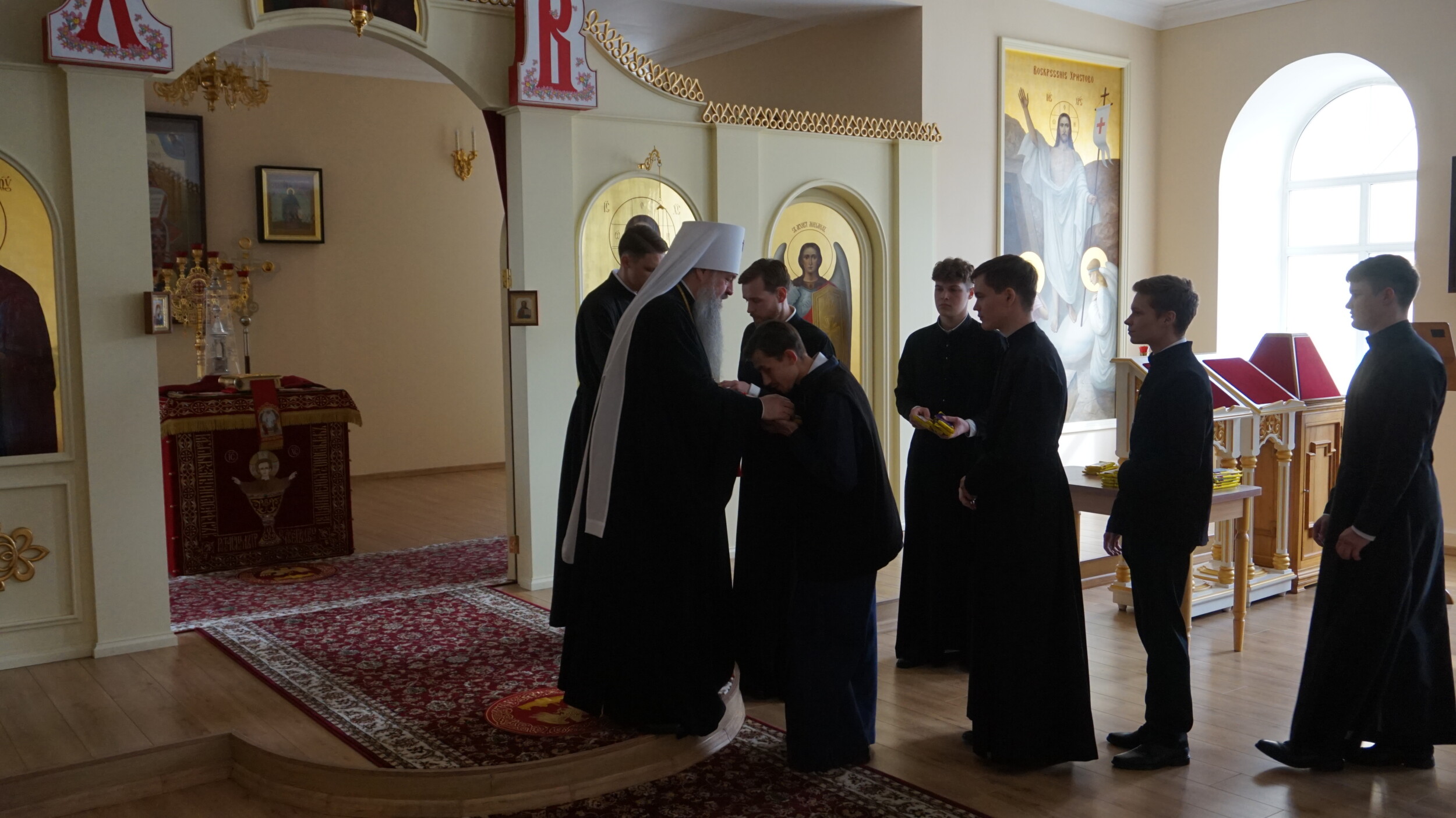 Митрополит Серафим поздравил воспитанников Пензенской духовной семинарии с праздником Пасхи