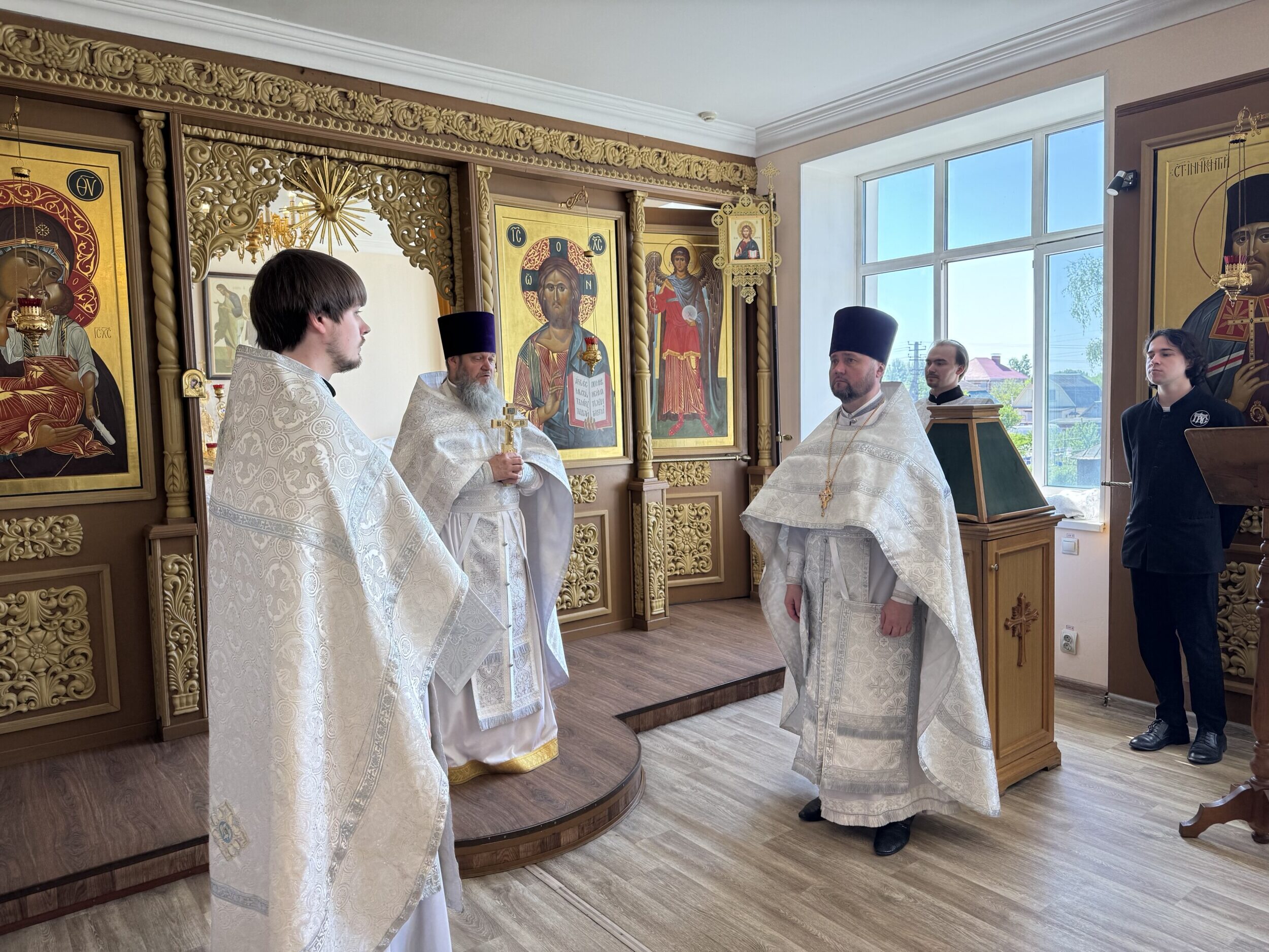 В Пензенской духовной семинарии совершена Божественная Литургия в день Вознесения Господня и памяти апостола Иоанна Богослова