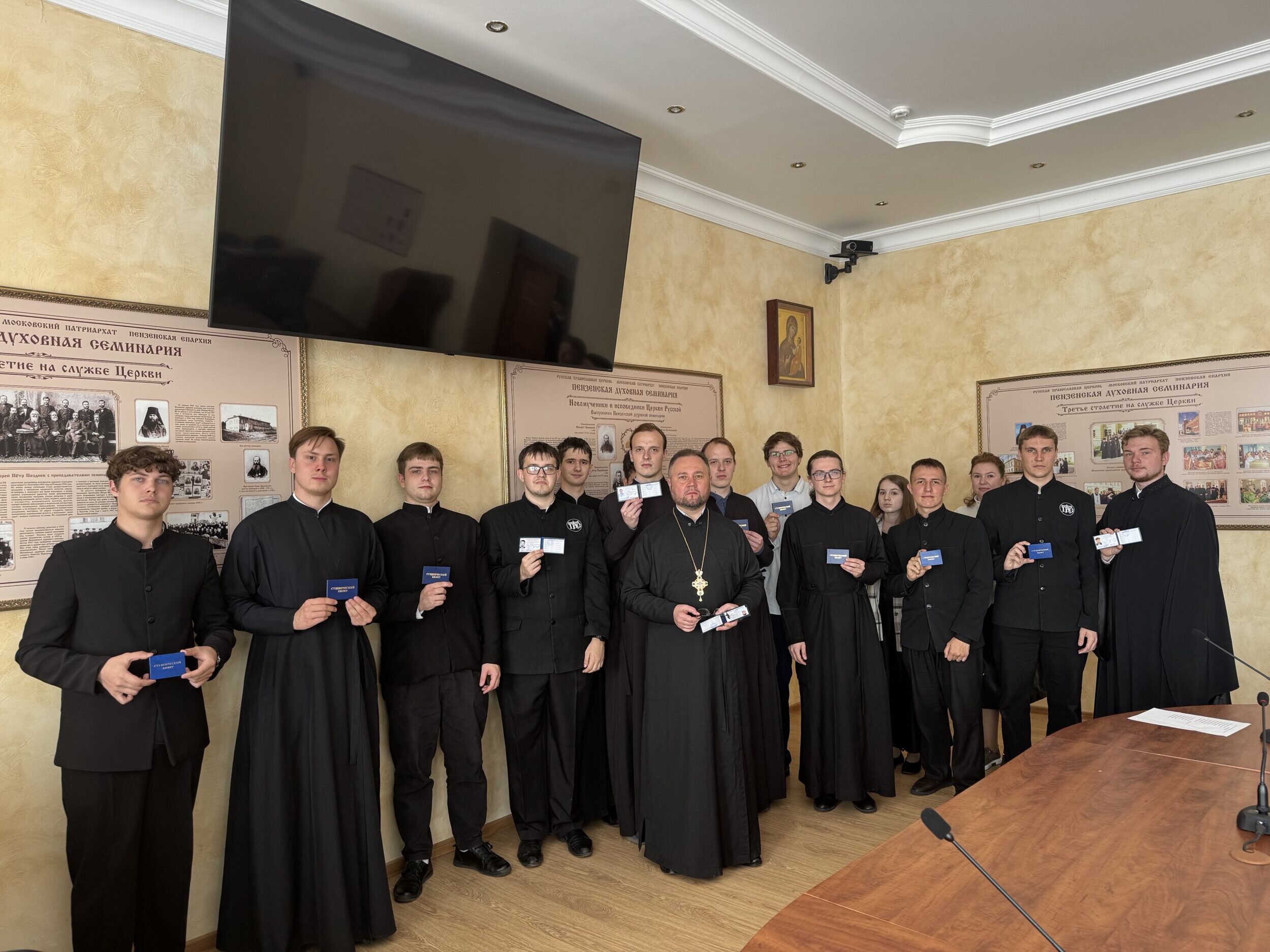Состоялось вручение студенческих билетов студентам I курса
